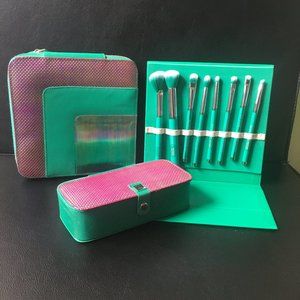 Sephora Pantone Emerald Brush Set and Storage Set